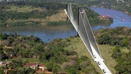 Accesos al Segundo Puente sobre el Paraná, entre Presidente Franco y Foz de Yguazú